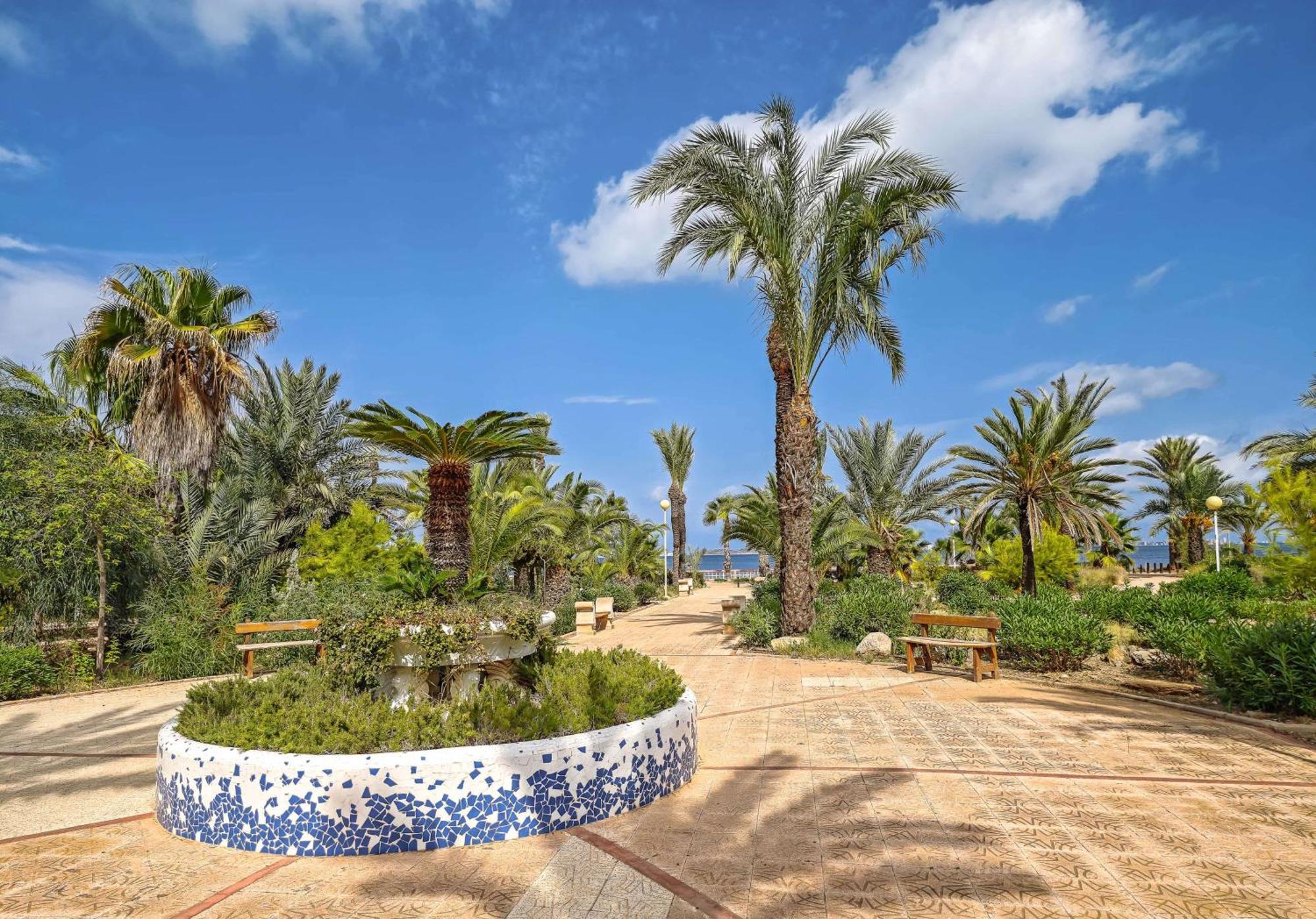 Occidental Mar Menor Hotel Cartagena Exterior photo